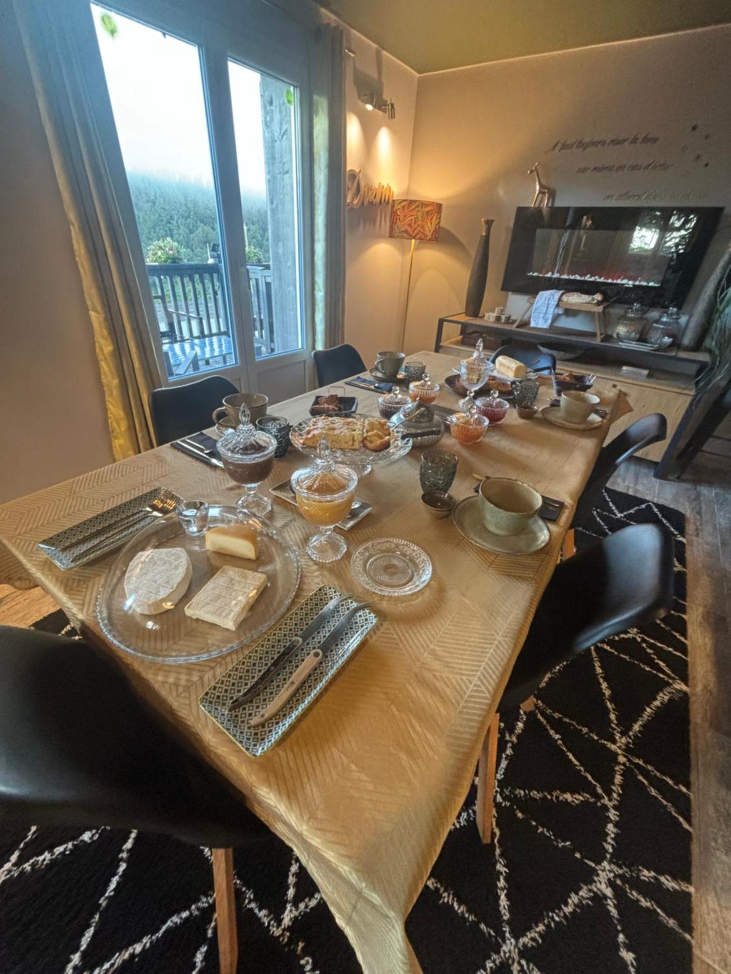 Bed and Breakfast L'Alpen Roc Caille Екстер'єр фото
