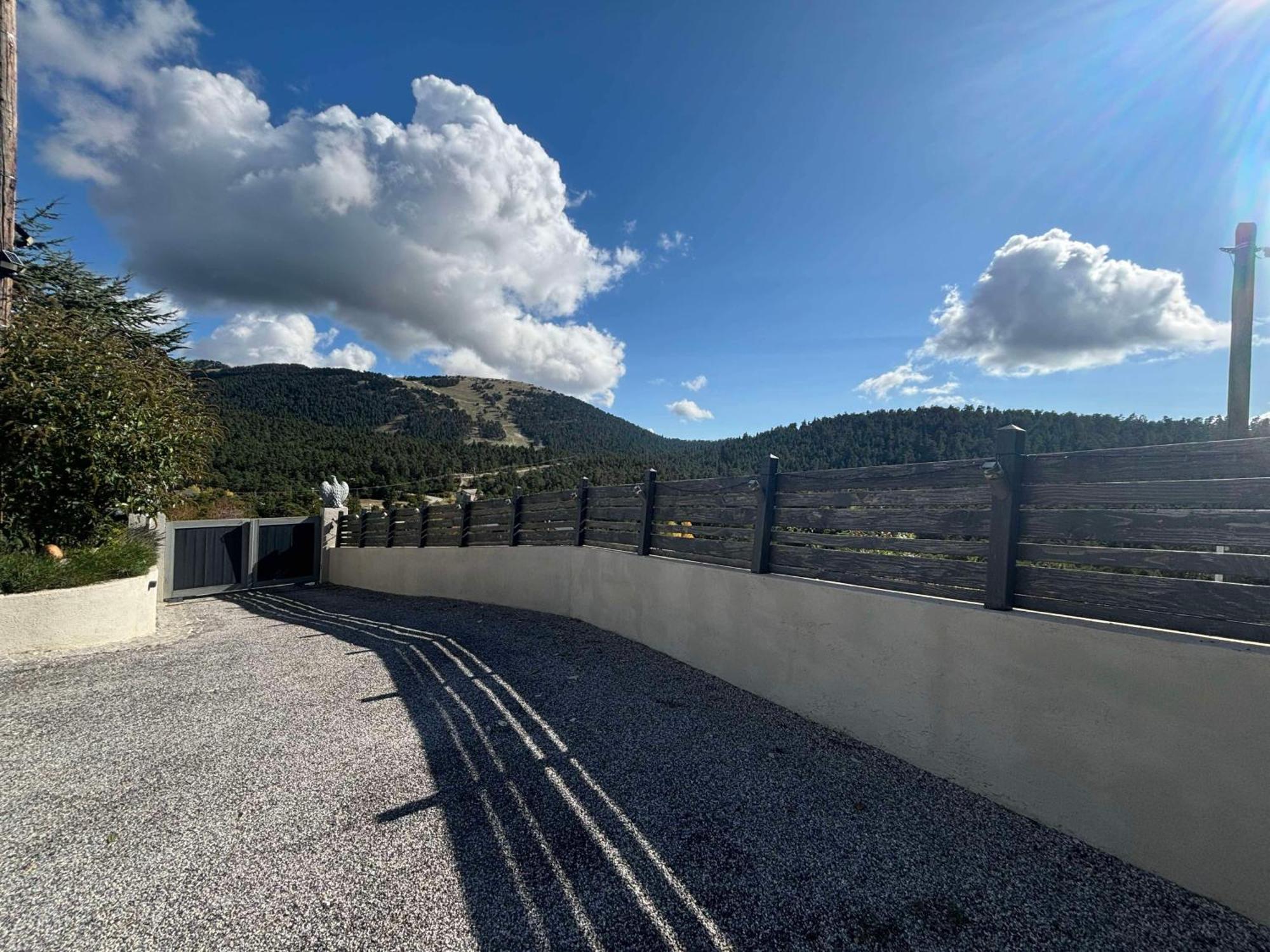 Bed and Breakfast L'Alpen Roc Caille Екстер'єр фото